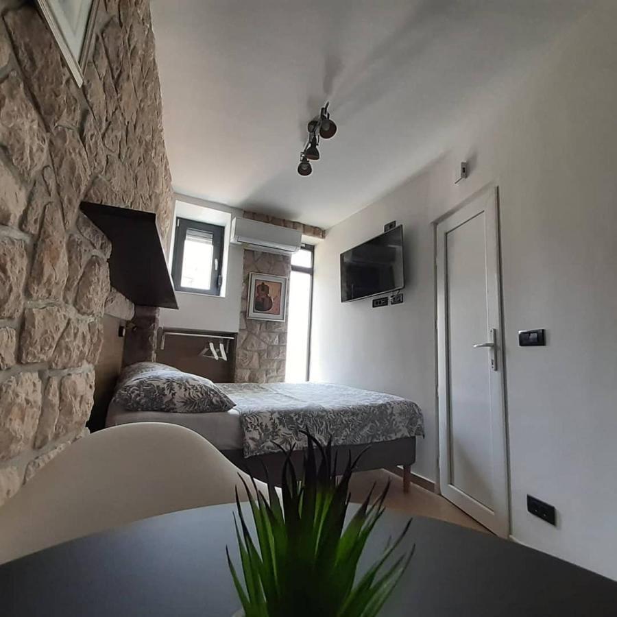 Apartmani Audacia ツリクヴェニツァ エクステリア 写真